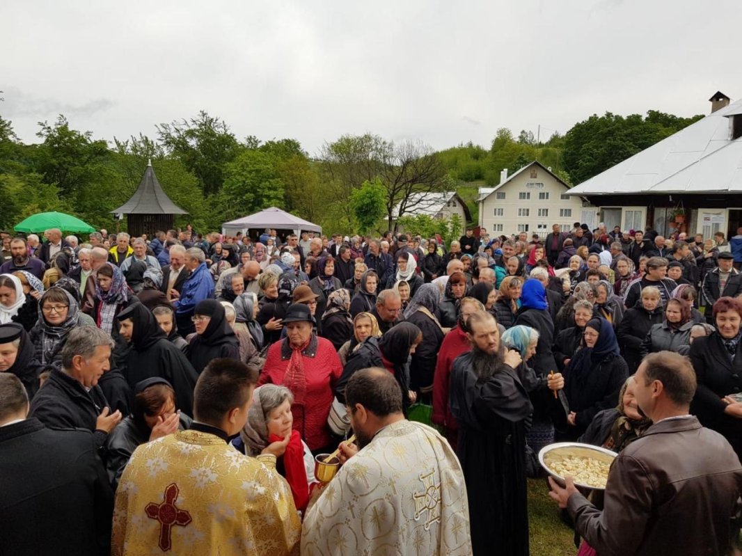 Sărbătoare la Mănăstirea Afteia, Alba 116768