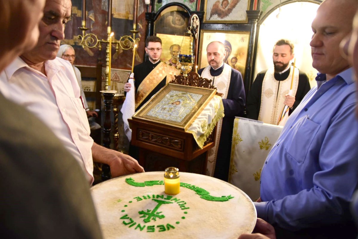 Eveniment aniversar la Parohia Fundenii Doamnei 116838