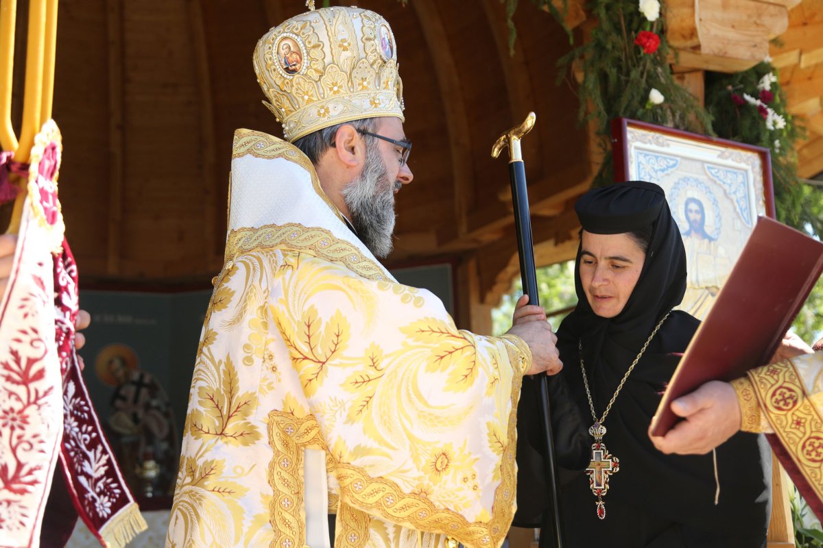 Sfinții Împărați, sărbătoriți la Mănăstirea Recea 116840