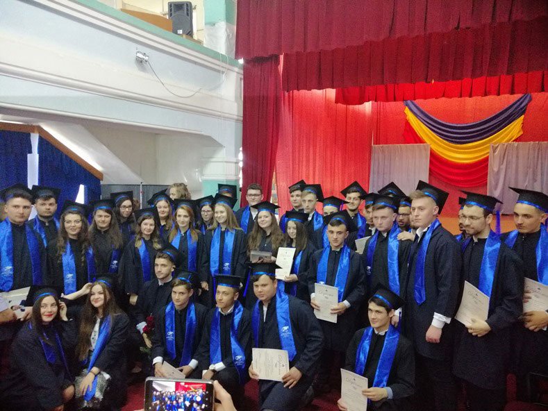 Cursul festiv la Liceul Teologic „Episcop Melchisedec” Roman 116951