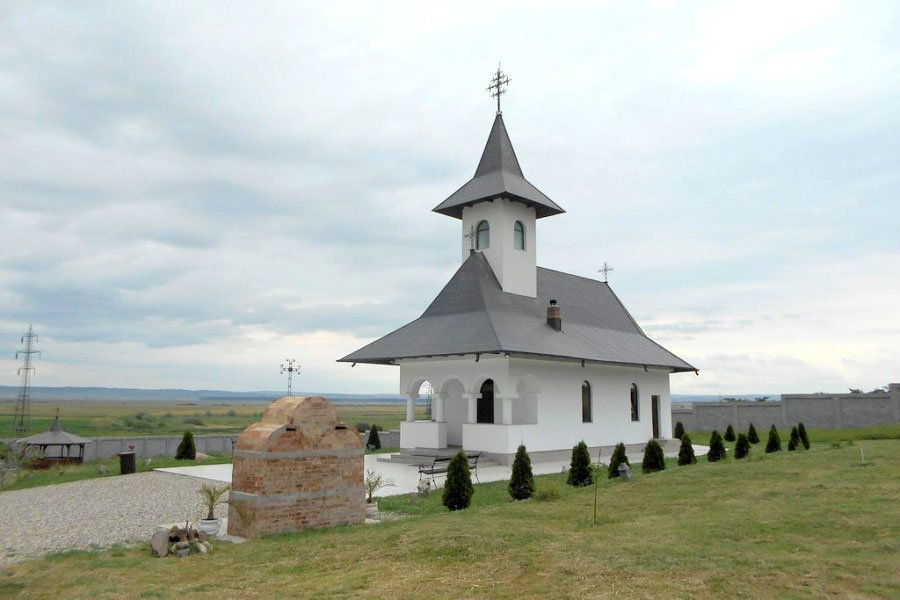 Mănăstirea Jiana se pregăteşte de praznic 116928