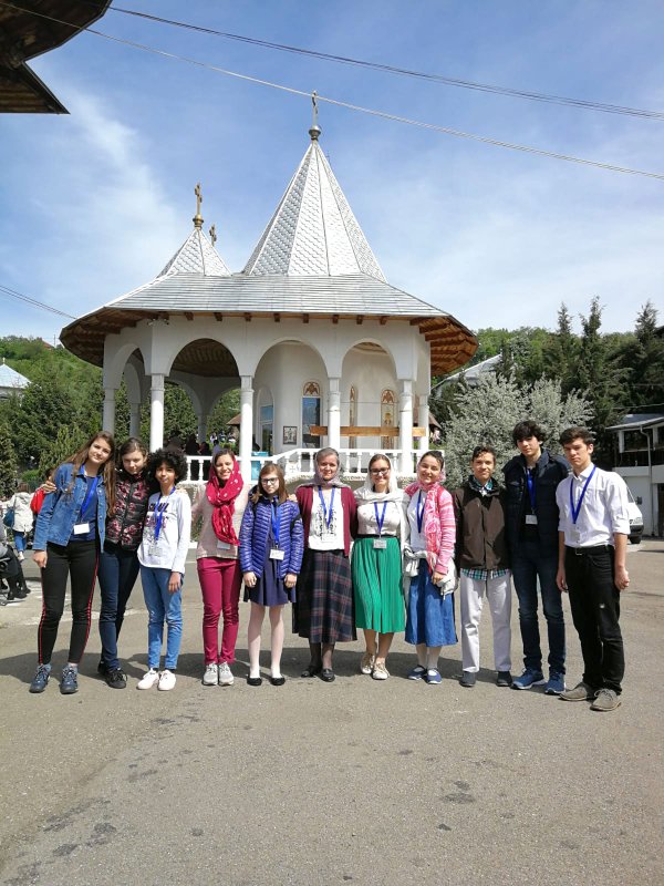 „Pentru performanţă elevul trebuie să fie în comuniune cu Dumnezeu” 116919