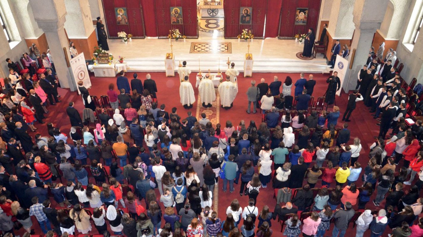 „Pentru performanţă elevul trebuie să fie în comuniune cu Dumnezeu” 116920