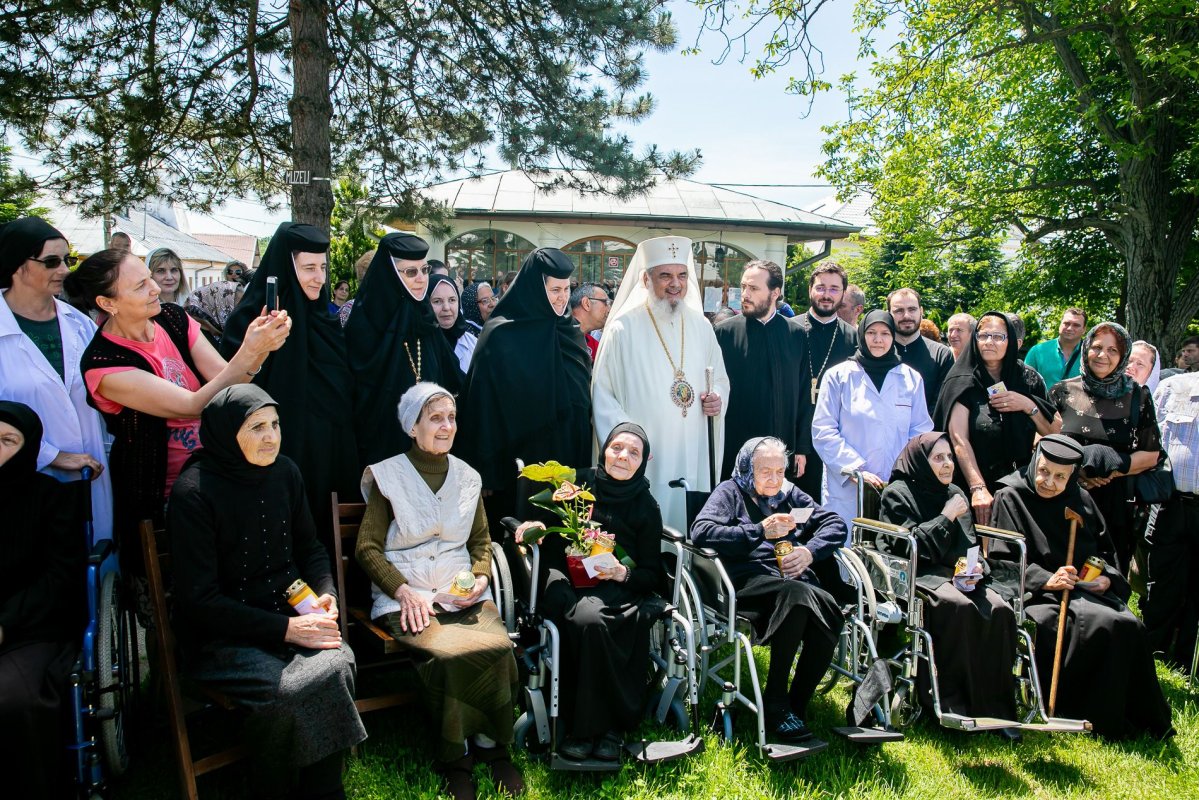 Patriarhul României, la mănăstirea ilfoveană Pasărea 117063