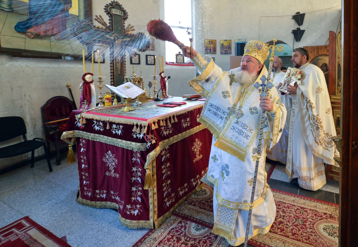 Slujire arhierească la Parohia „Constantin Brâncoveanu” din Capitală 117026