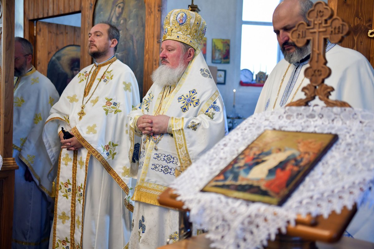 Slujire arhierească la Parohia „Constantin Brâncoveanu” din Capitală 117029