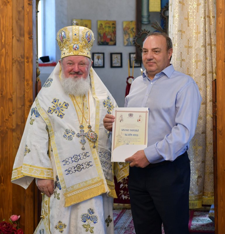 Slujire arhierească la Parohia „Constantin Brâncoveanu” din Capitală 117033