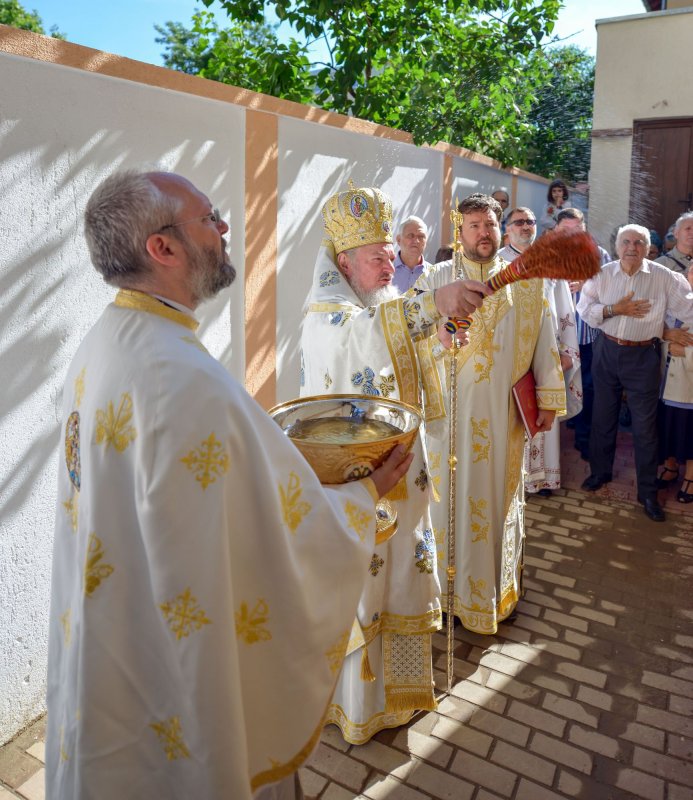 Slujire arhierească la Parohia „Constantin Brâncoveanu” din Capitală 117037