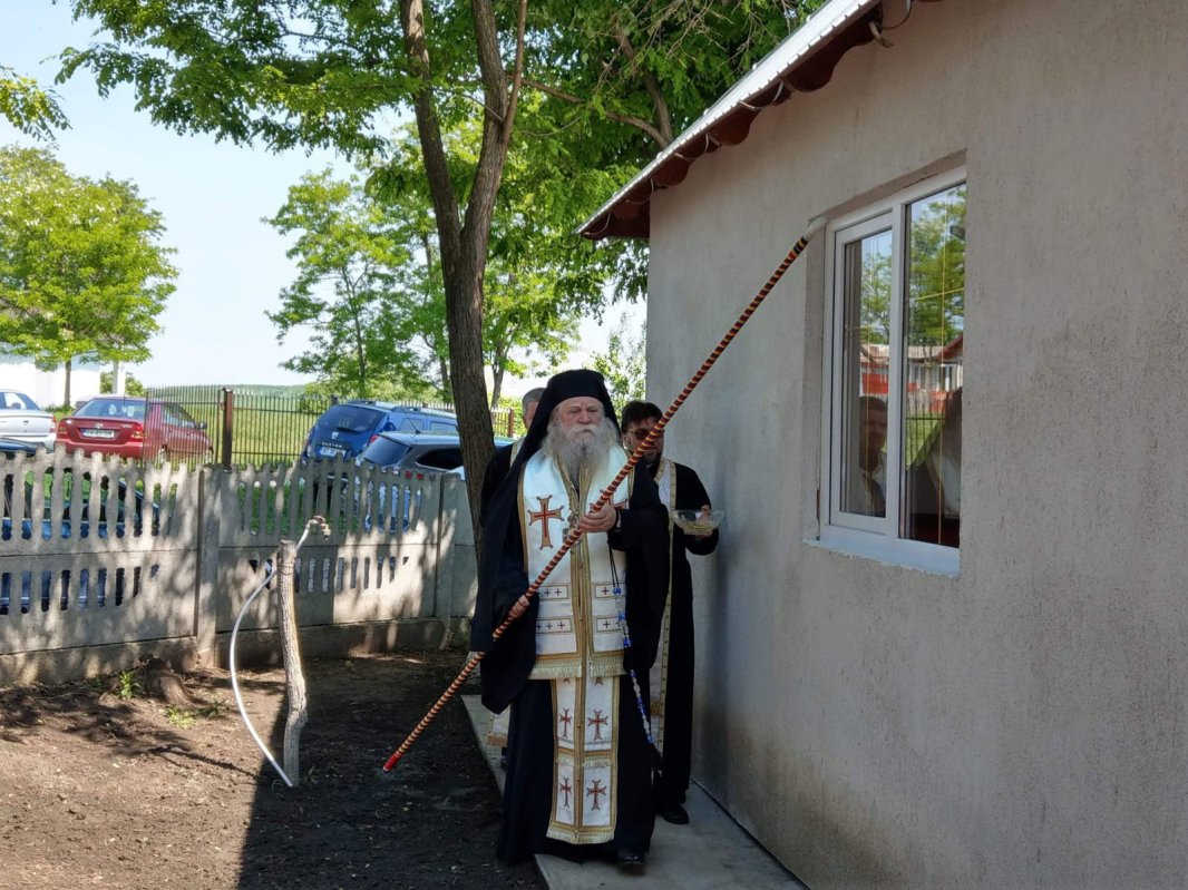 Binecuvântare arhierească în Parohia „Naşterea Maicii Domnului“ - Hilişeu Cloşca 117232