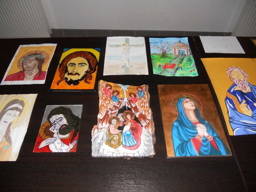 Concurs de artă plastică și literatură la Mărcuța 117180