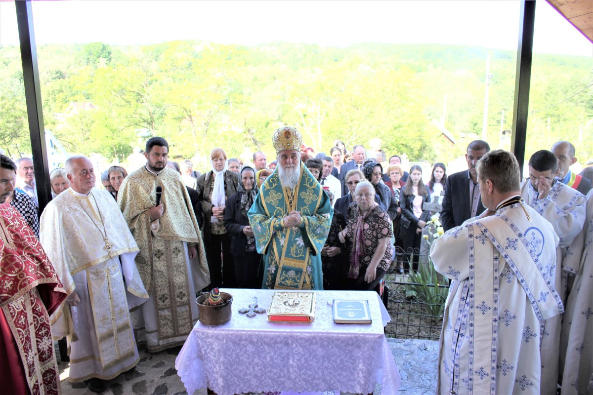 Resfinţirea Bisericii „Sfinţii Arhangheli” 117203