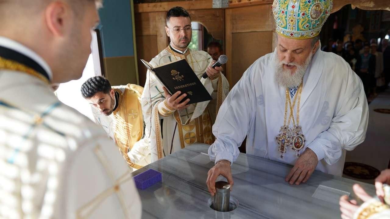 Sfinţiri de biserici în Mitropolia Munteniei şi Dobrogei 117179