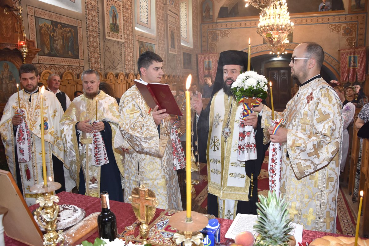 Manifestări dedicate comemorării rapsodului Achim Nica, la Obreja, Caraș-Severin 117400