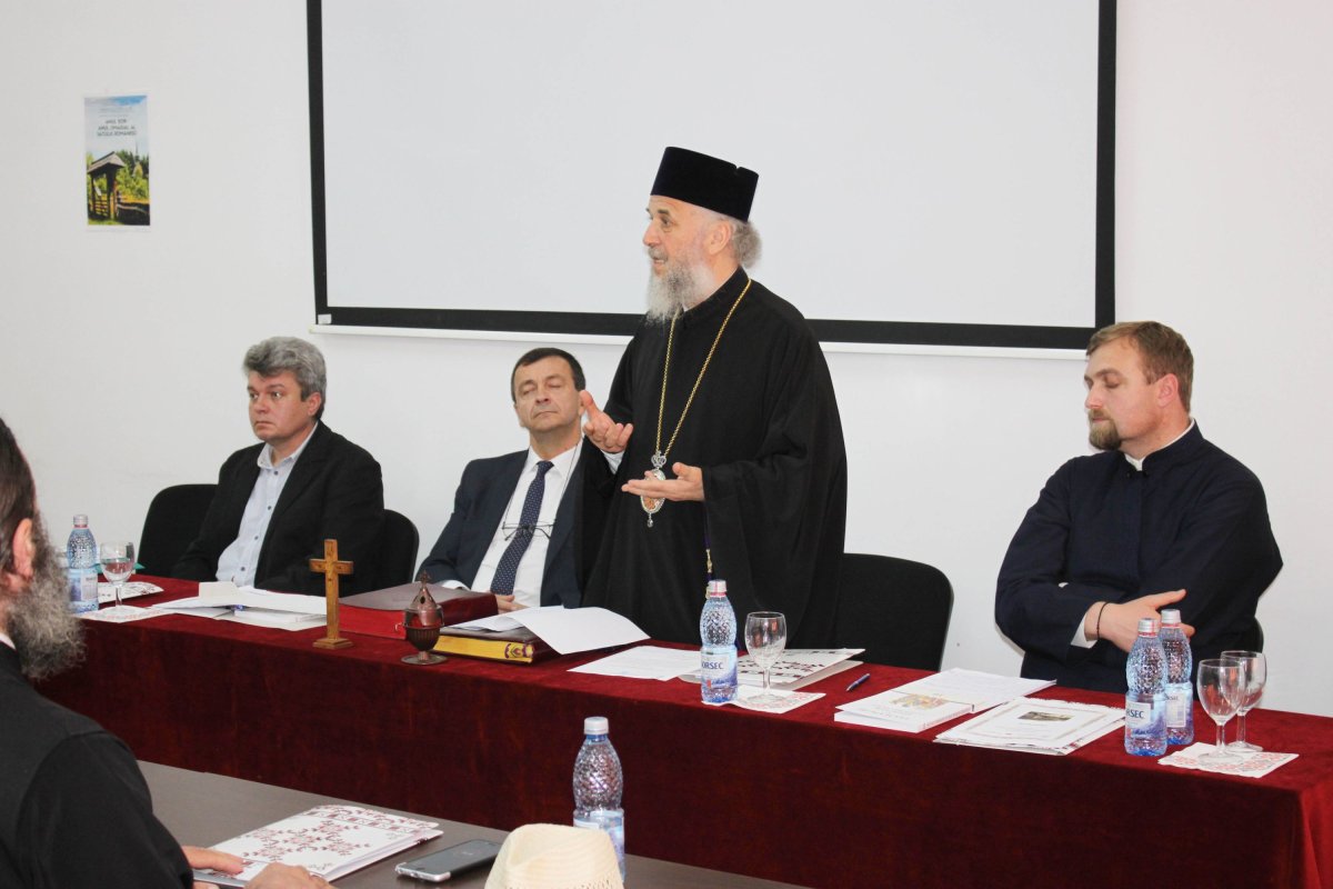 Simpozion dedicat satului românesc la Galaţi 117363