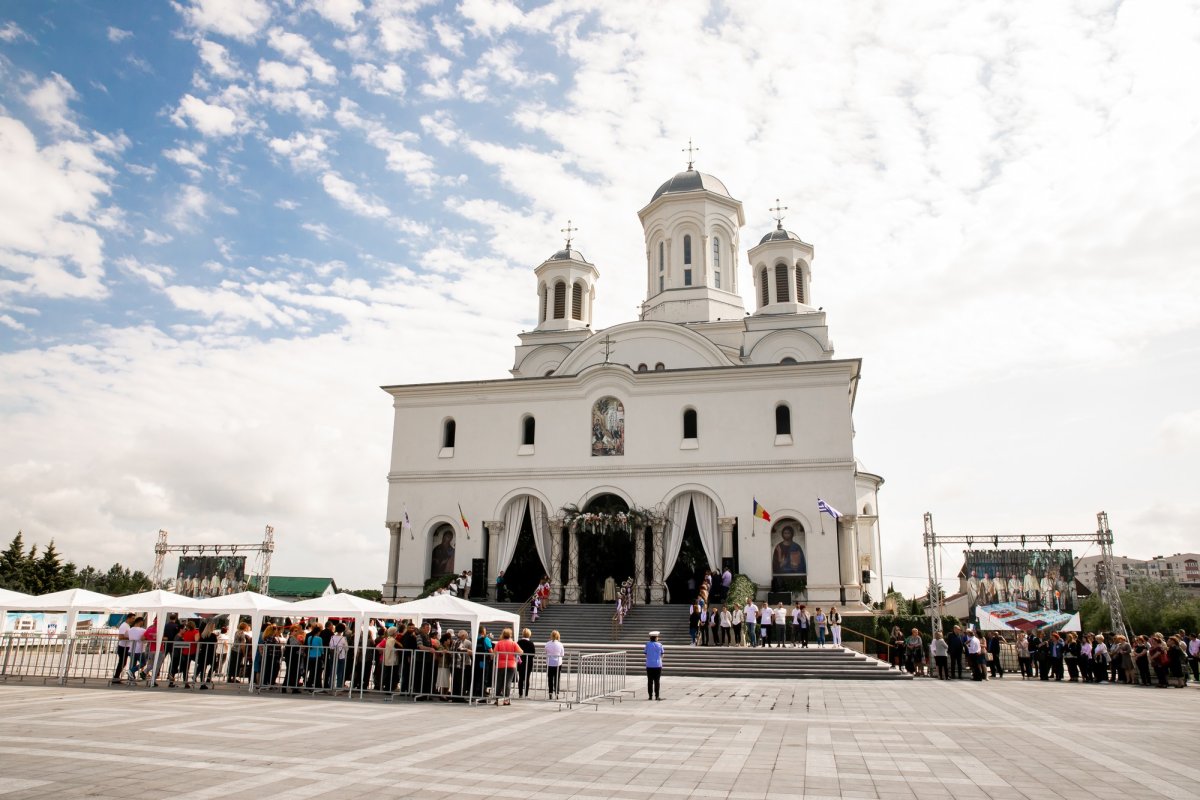 Brâul Maicii Domnului, la catedrala din Voluntari 117425