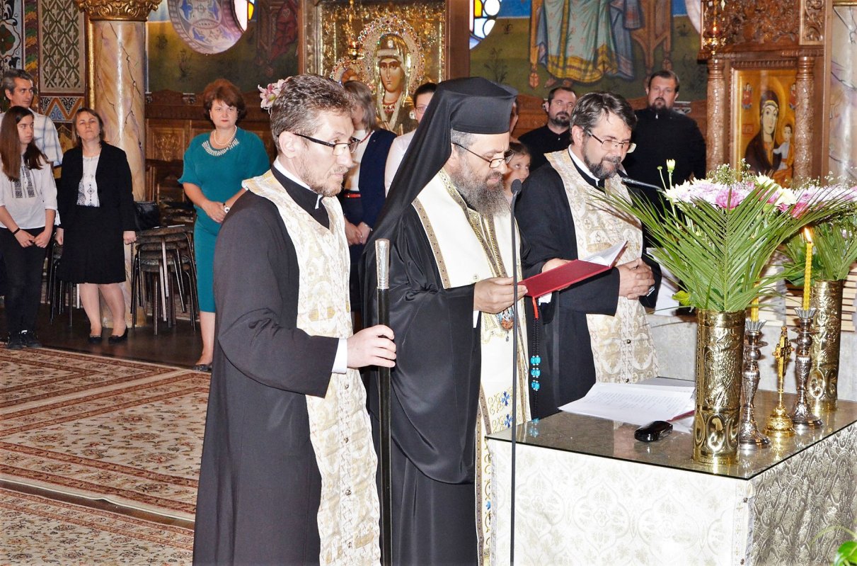 Premierea olimpicilor și a elevilor merituoși la Catedrala Episcopală din Deva 117512