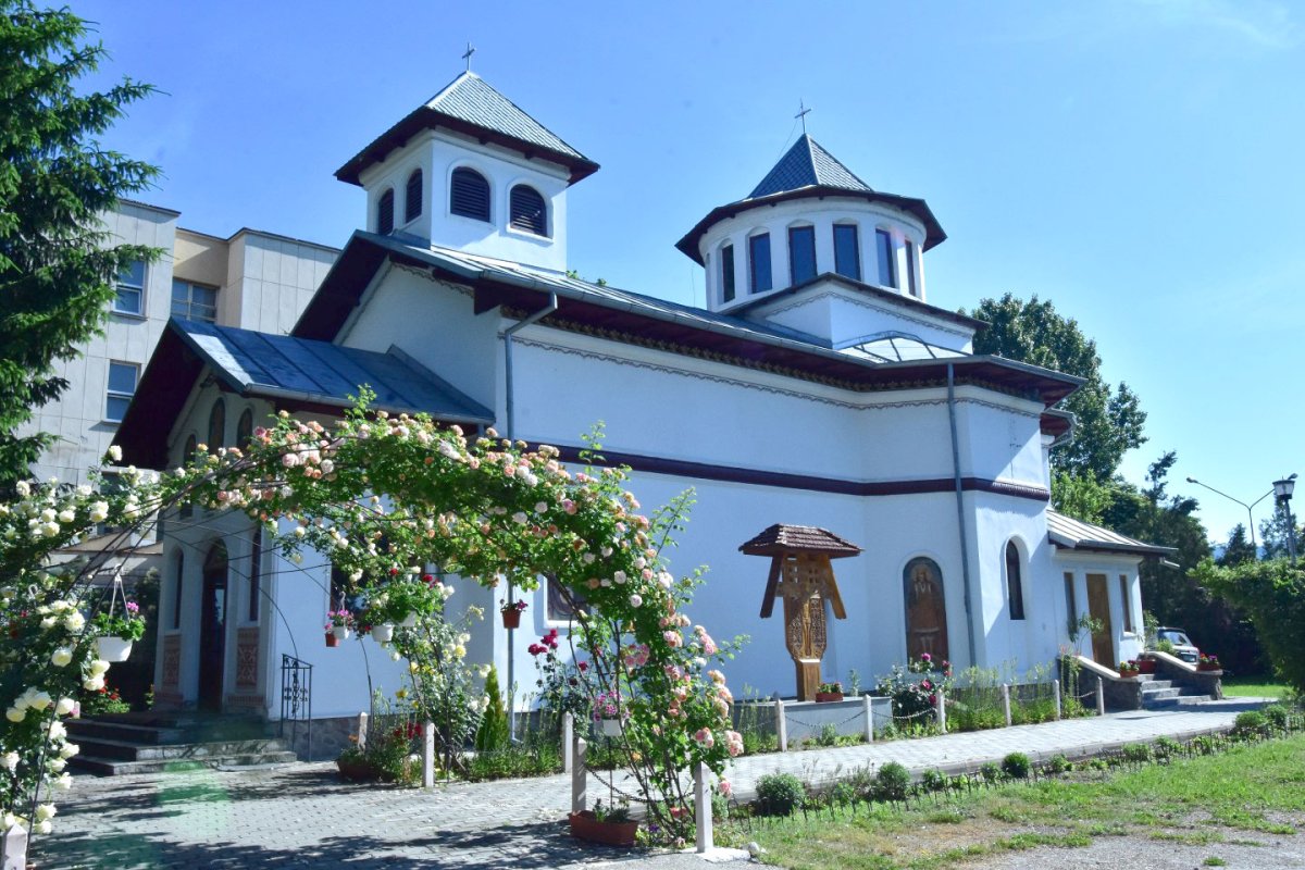 Slujbă de binecuvântare pentru militarii râmniceni 117502