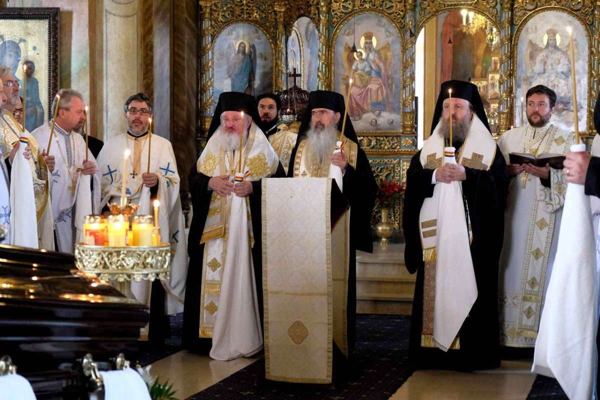 Zi de doliu la Facultatea „Justinian Patriarhul” 117459