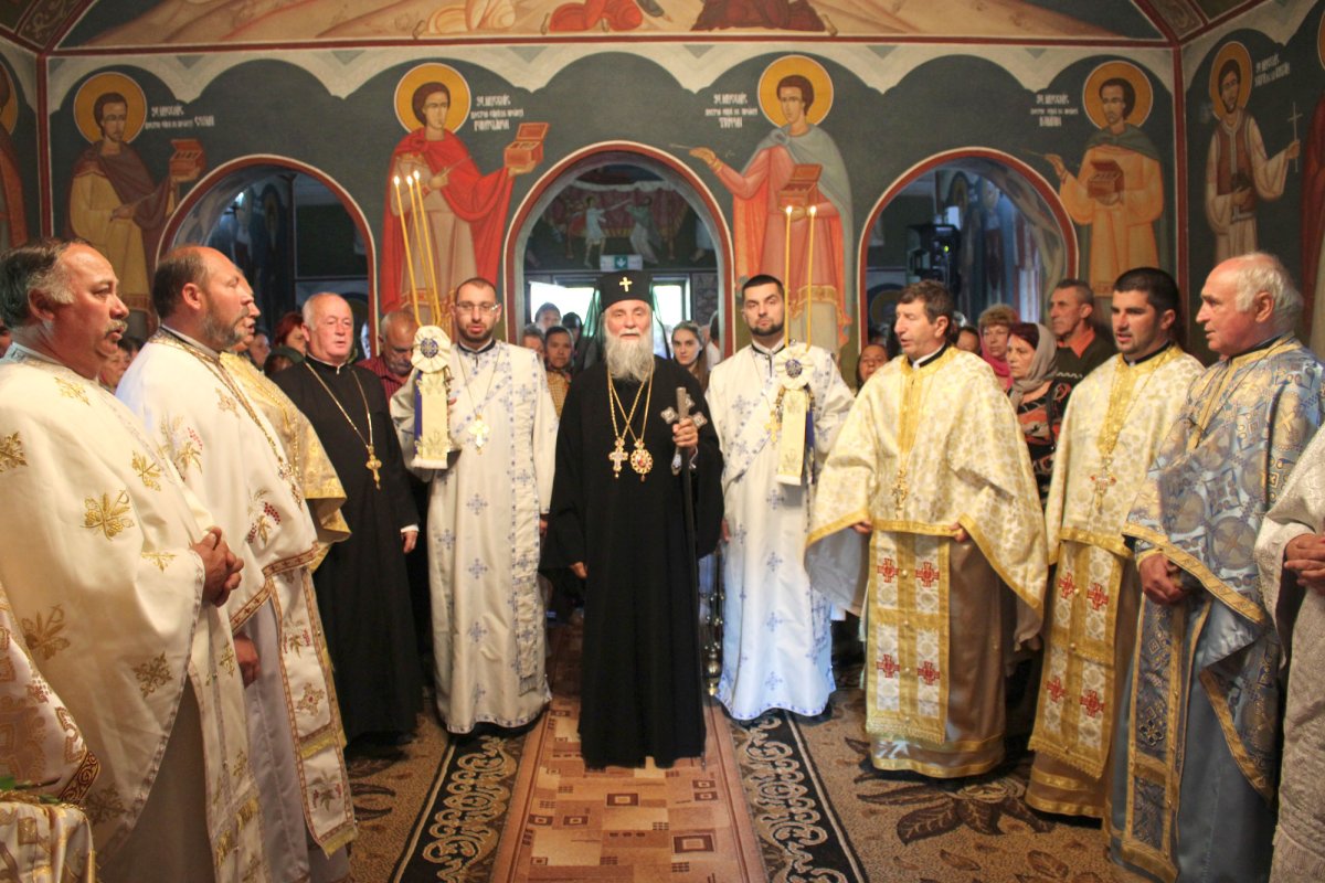 În durere, nu suntem singuri, ci cu Dumnezeu 117770