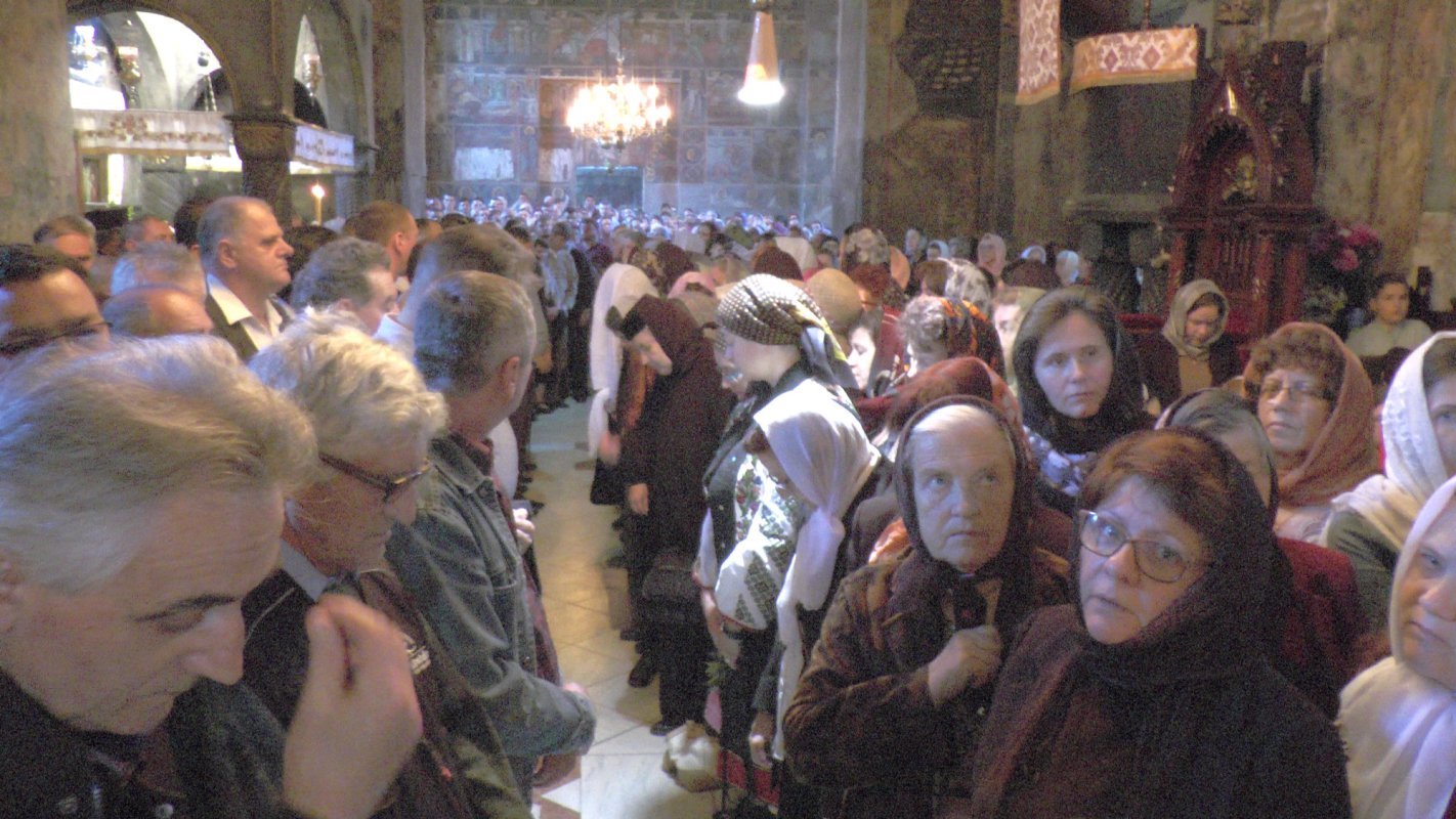 „Pe toate trebuie să le ducem ca fapte de răbdare, de dragoste şi de iertare” 117795