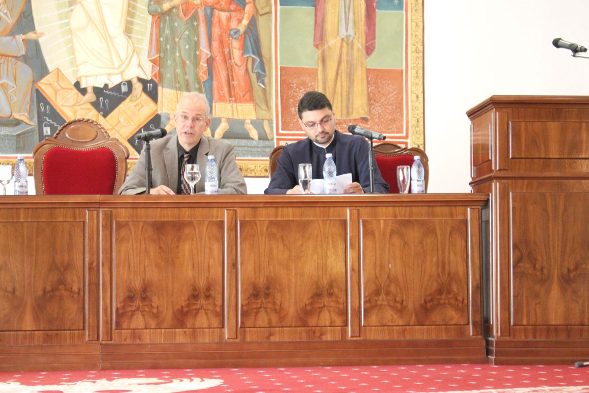 Conferinţă despre Patriarhul Tihon al Rusiei 117847