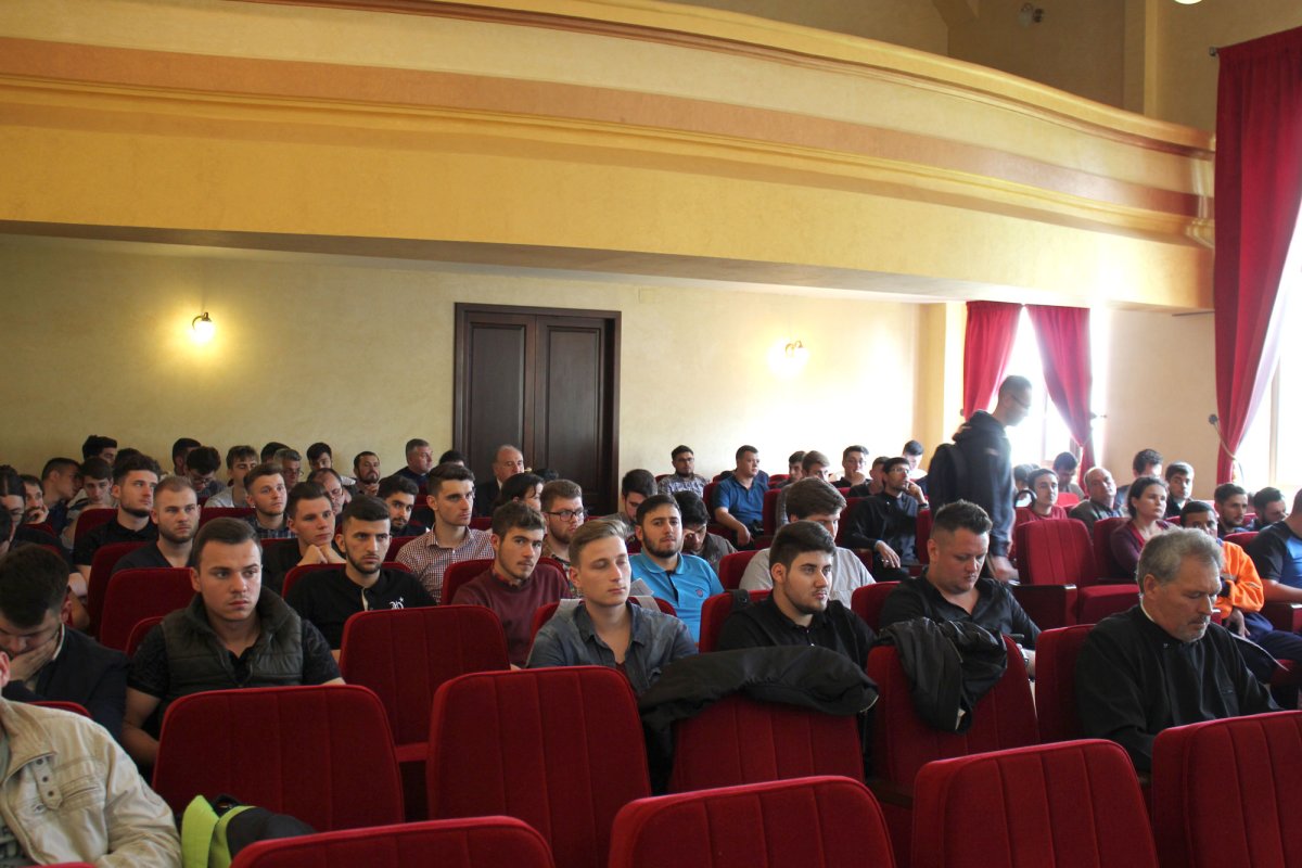 Conferinţă despre Patriarhul Tihon al Rusiei 117848