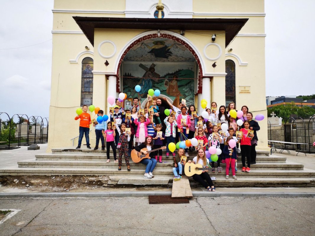 Tabără de o zi la parohia clujeană „Adormirea Maicii Domnului” 117866