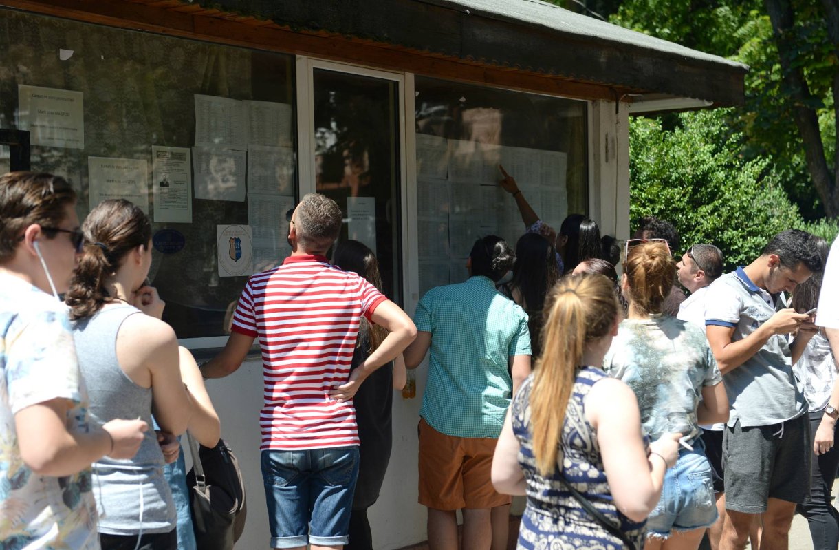 Absolvenţii cu note sub 5 nu vor mai intra la liceu 117932