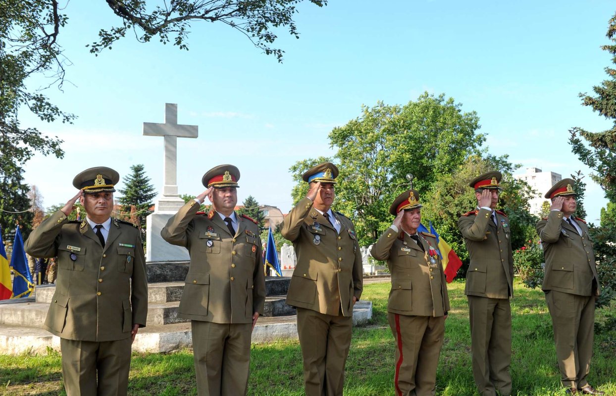 Eroii neamului, cinstiţi în toată ţara 118037