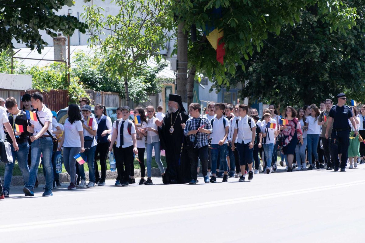 Liturghii arhierești și pomeniri ale eroilor 118129