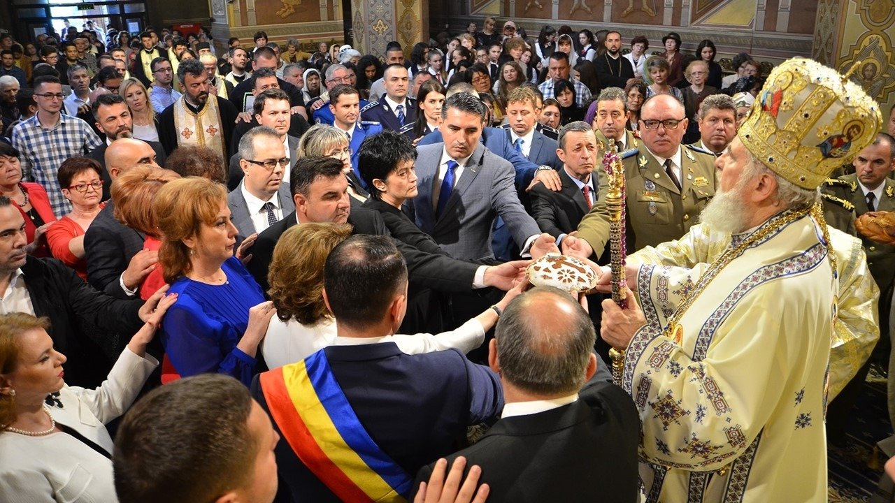 Liturghii arhierești și pomeniri ale eroilor 118130