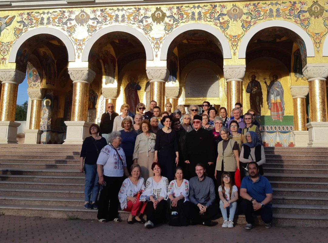 Pelerinaj de suflet al credincioşilor de la Biserica Popa Nan 118137