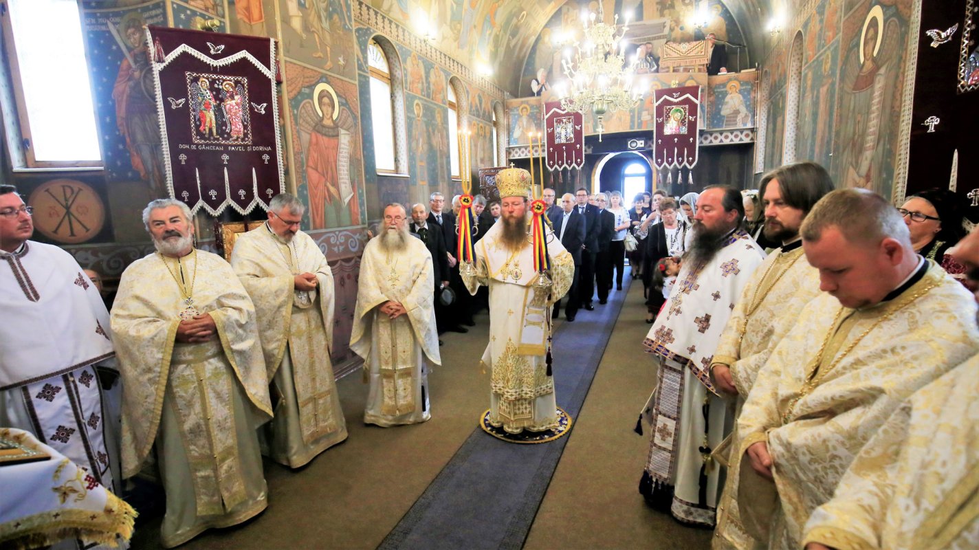 Slujiri arhierești la praznicul Înălțării Domnului 118168