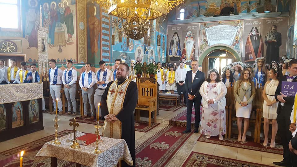 Binecuvântare pentru absolvenții din Huedin, Cluj 118286