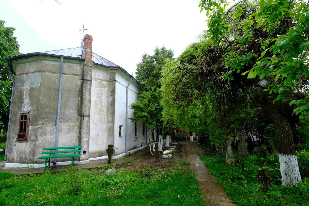 Maia, satul de câmpie  ca o permanentă Înviere 118246