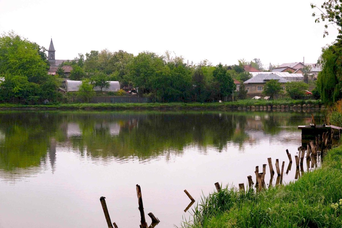 Maia, satul de câmpie  ca o permanentă Înviere 118257