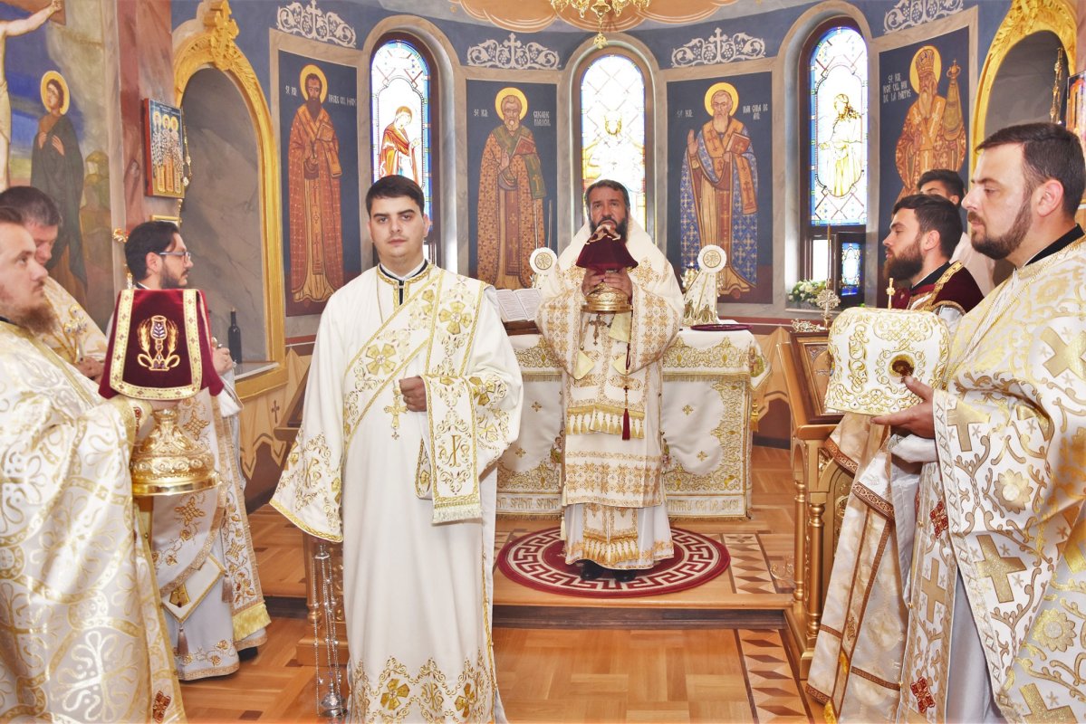 Slujiri arhierești în Duminica a șaptea după Paști 118362