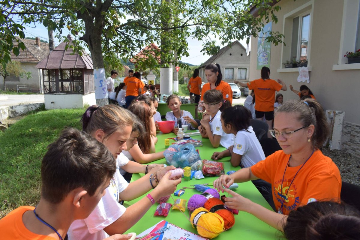 Moștenirea creștină a satului  și oameni care schimbă lumea 118412