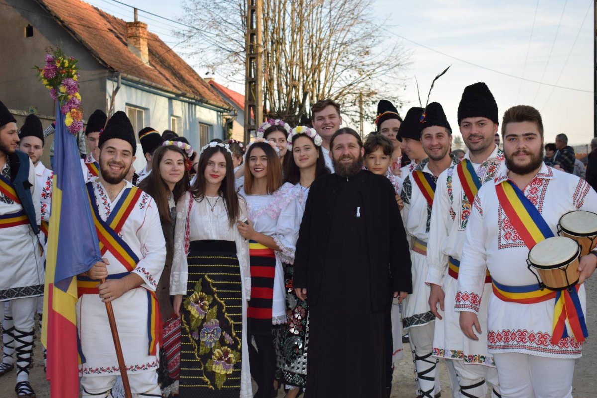 Moștenirea creștină a satului  și oameni care schimbă lumea 118413