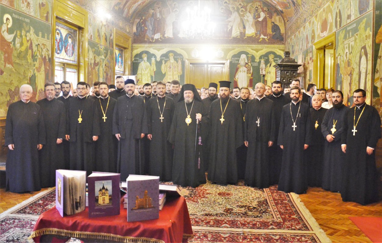 Publicații ale Editurii eparhiei bihorene, lansate la Oradea 118449