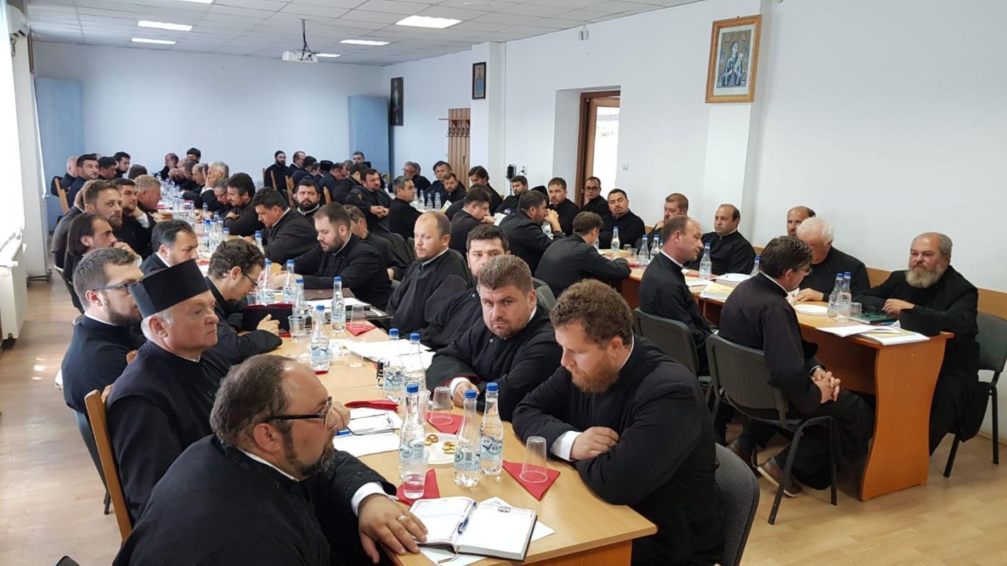 Conferinţe pastoral-misionare în protopopiatele Vaslui şi Huşi 118528