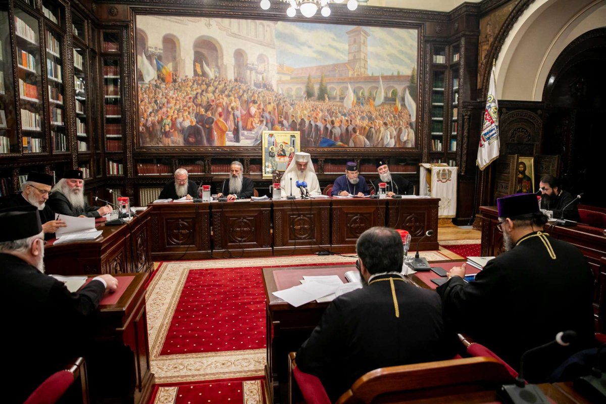 Întâlnire pentru îmbunătățirea legislației bisericești 118488