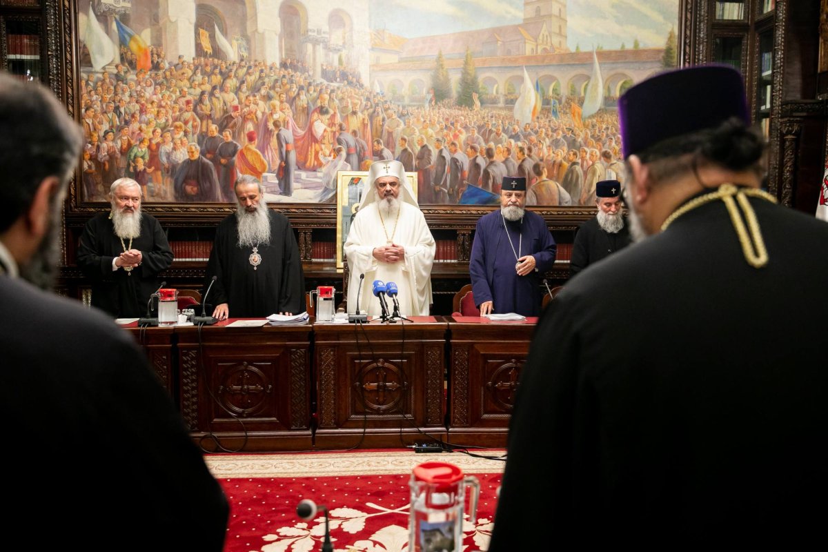 Întâlnire pentru îmbunătățirea legislației bisericești 118489