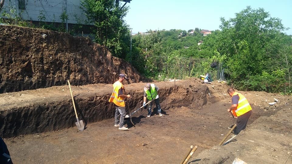 ​​​​​​​Urme umane de acum 6.000 de ani, la Slatina 118470