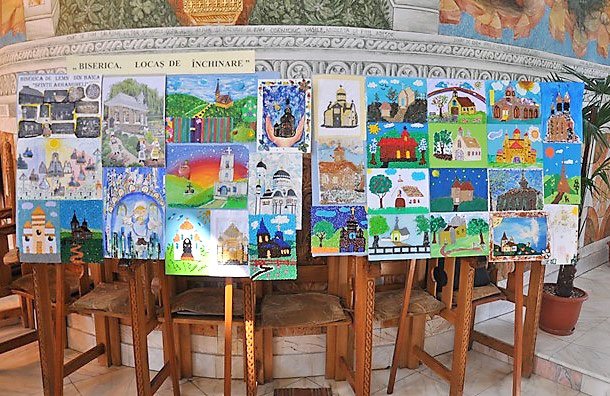 Festivitatea de premiere a elevilor și a profesorilor din Episcopia Sălajului 118586