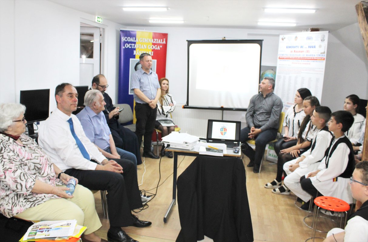 Vernisaj și lansare de carte la Rășinari, județul Sibiu 118661