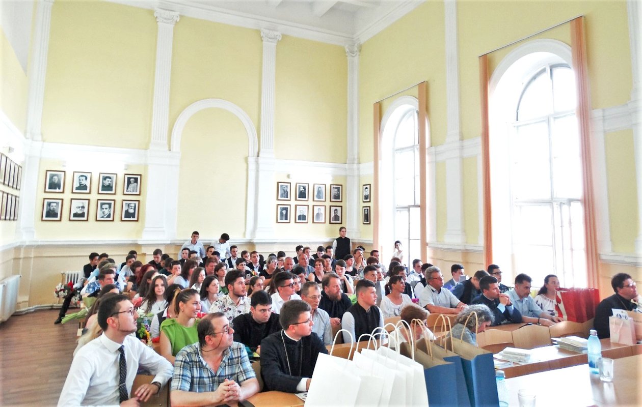 Festivitate de premiere la Seminarul arădean 119030