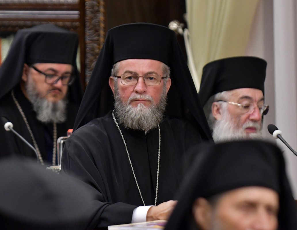 Sfântul Sinod s-a întrunit în şedinţă de lucru 118980