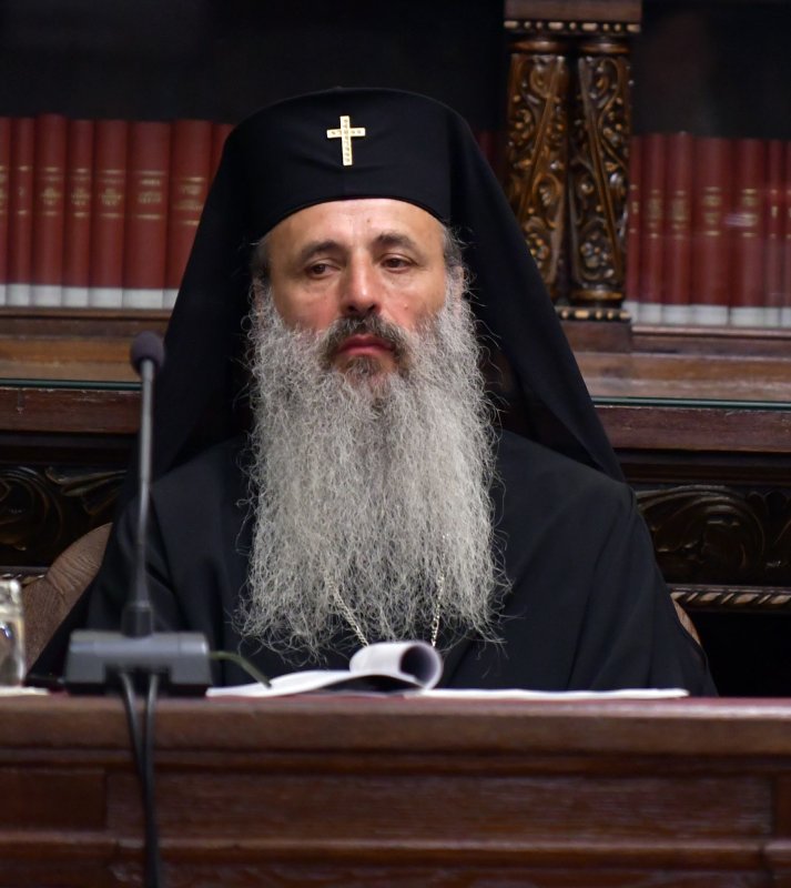 Sfântul Sinod s-a întrunit în şedinţă de lucru 118982