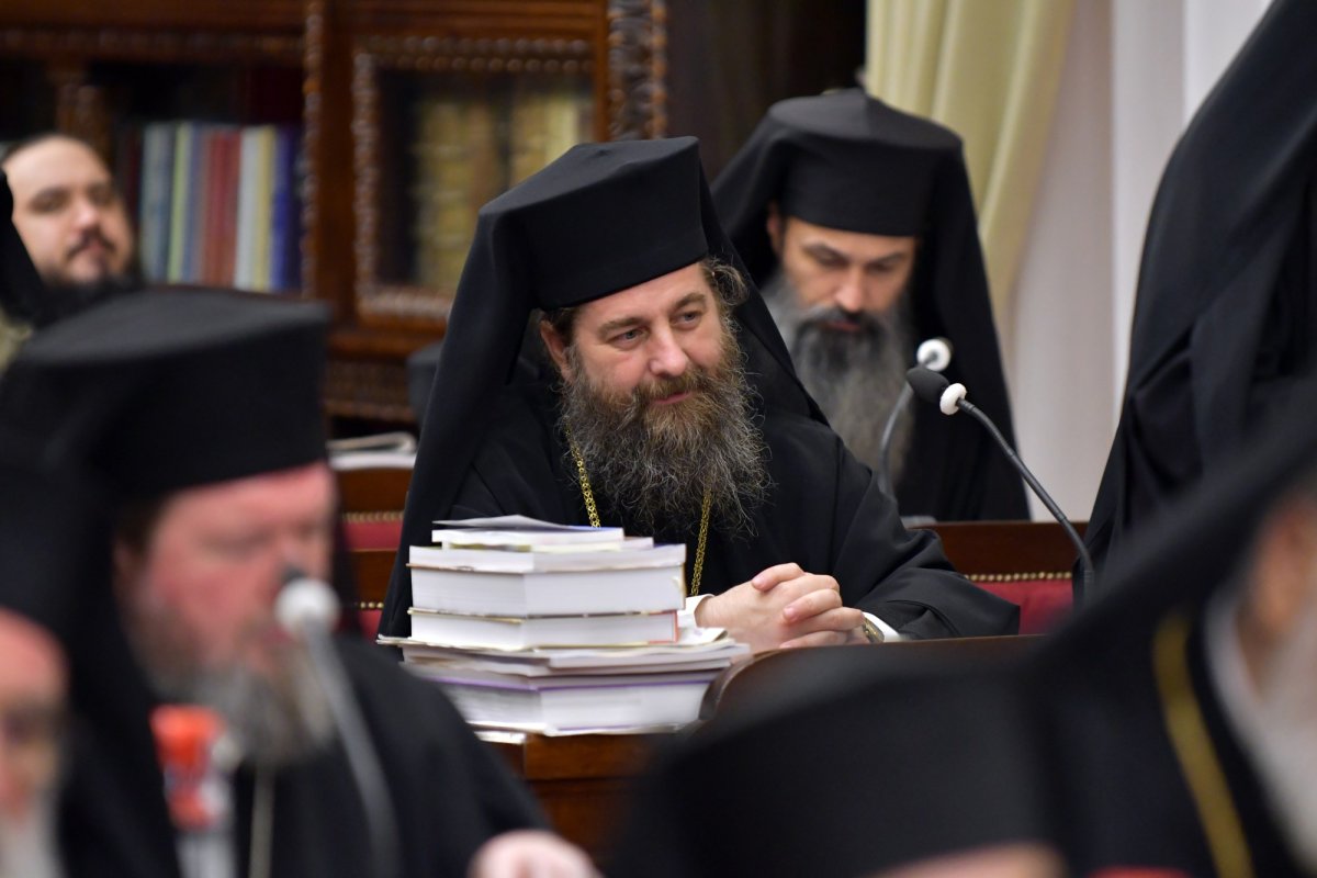 Sfântul Sinod s-a întrunit în şedinţă de lucru 118990